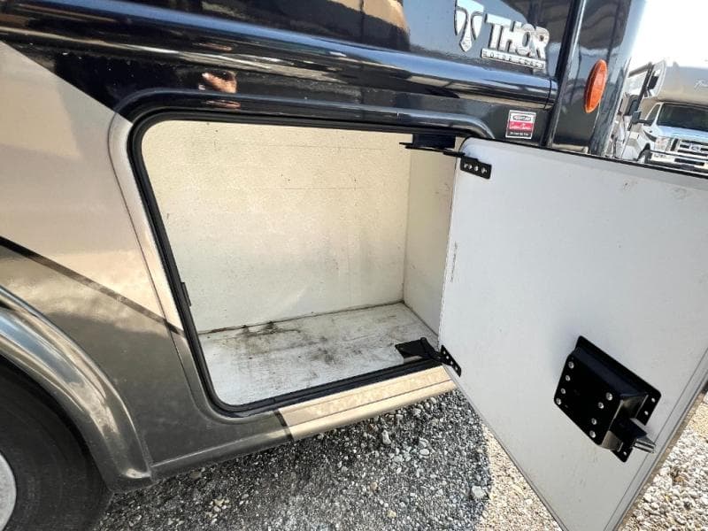 2019 Thor Motor Coach 2019 Thor Motor Coach Palazzo - thumbnail 13