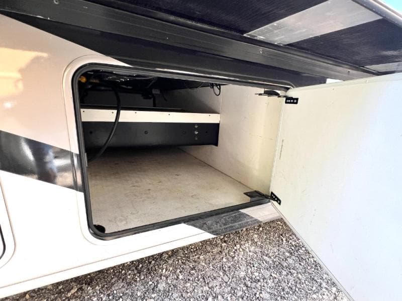 2019 Thor Motor Coach 2019 Thor Motor Coach Palazzo - thumbnail 18