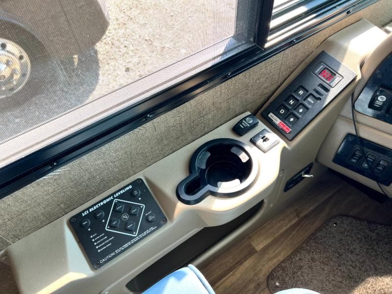 2019 Thor Motor Coach 2019 Thor Motor Coach Palazzo - thumbnail 26