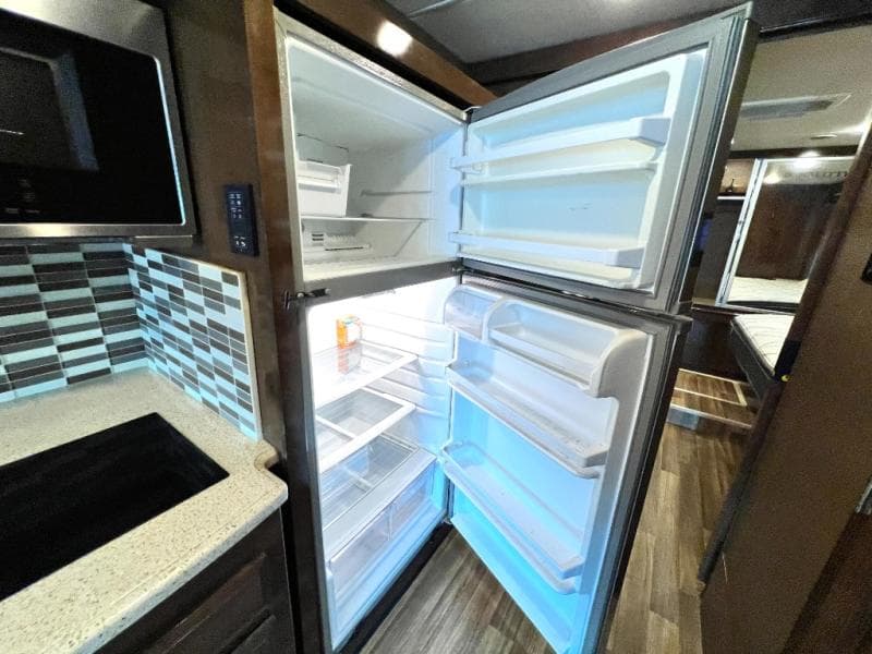 2019 Thor Motor Coach 2019 Thor Motor Coach Palazzo - thumbnail 42