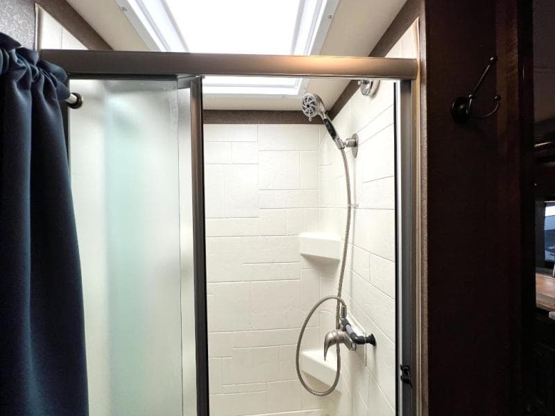 2019 Thor Motor Coach 2019 Thor Motor Coach Palazzo - thumbnail 50