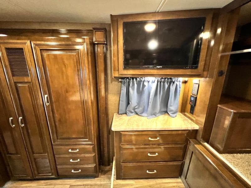 2019 Thor Motor Coach 2019 Thor Motor Coach Palazzo - thumbnail 58