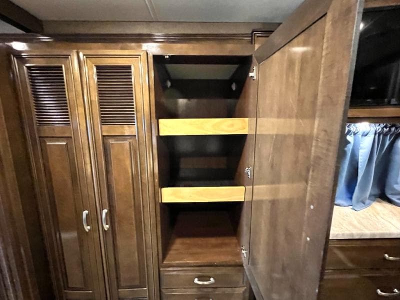 2019 Thor Motor Coach 2019 Thor Motor Coach Palazzo - thumbnail 59