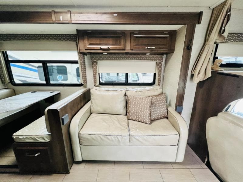 2019 Jayco 2019 Jayco Greyhawk - thumbnail 26