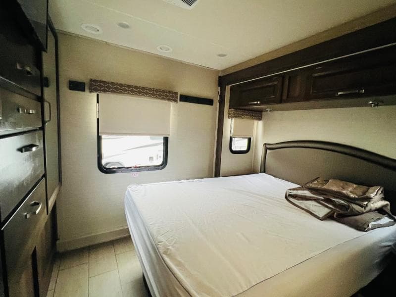 2019 Jayco 2019 Jayco Greyhawk - thumbnail 35