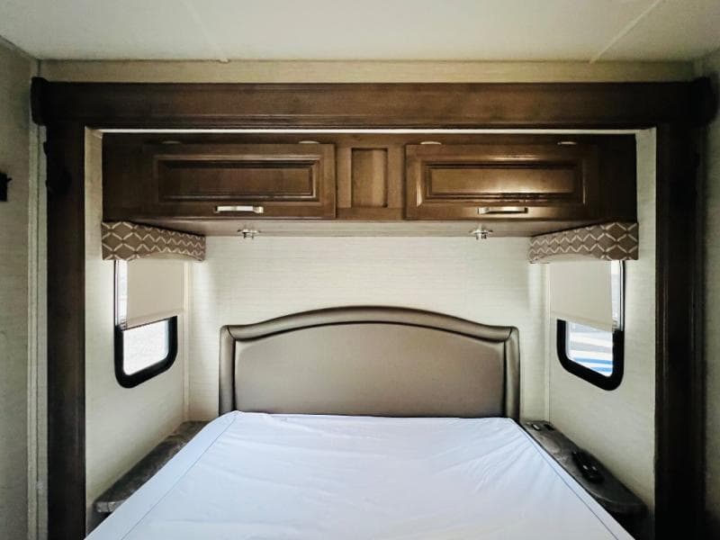 2019 Jayco 2019 Jayco Greyhawk - thumbnail 37