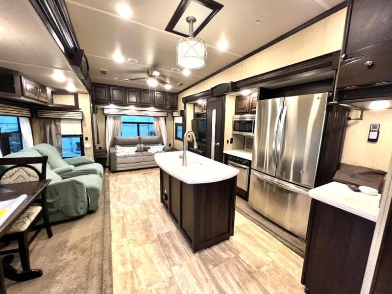 2017 Palomino 2017 Palomino Columbus - thumbnail 16