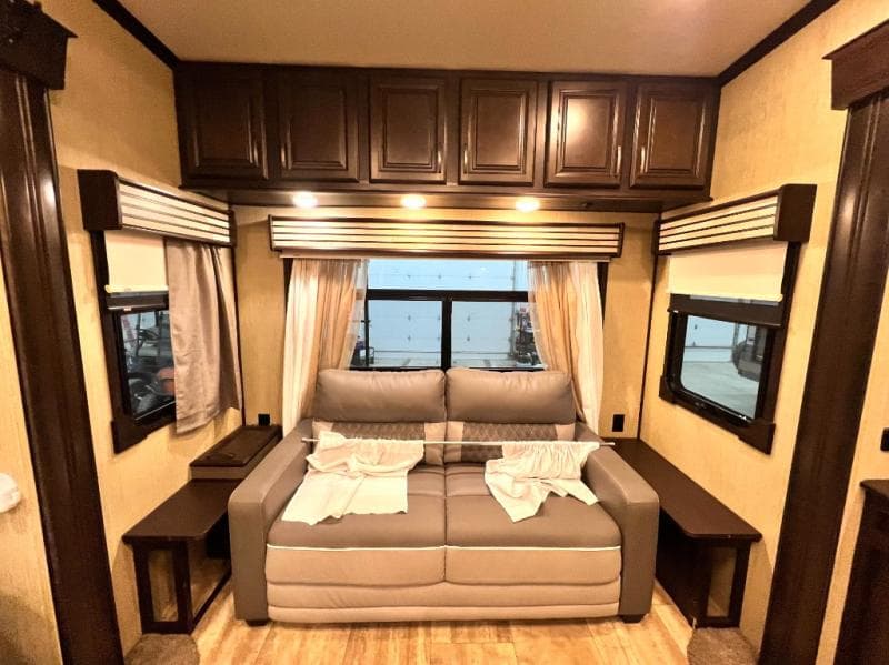 2017 Palomino 2017 Palomino Columbus - thumbnail 21