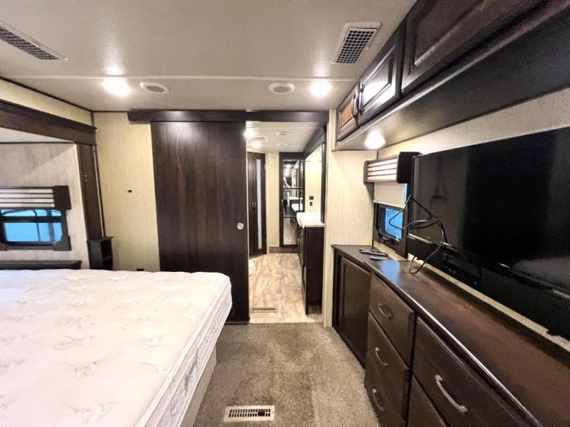 2017 Palomino 2017 Palomino Columbus - thumbnail 37