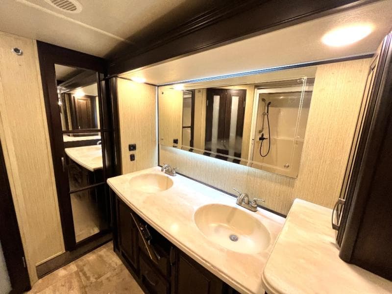 2017 Palomino 2017 Palomino Columbus - thumbnail 43