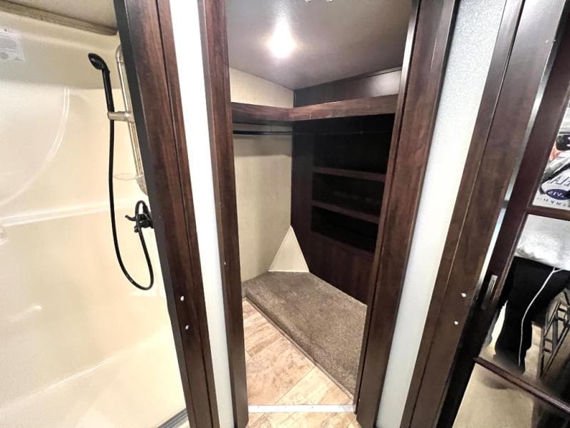 2017 Palomino 2017 Palomino Columbus - thumbnail 50