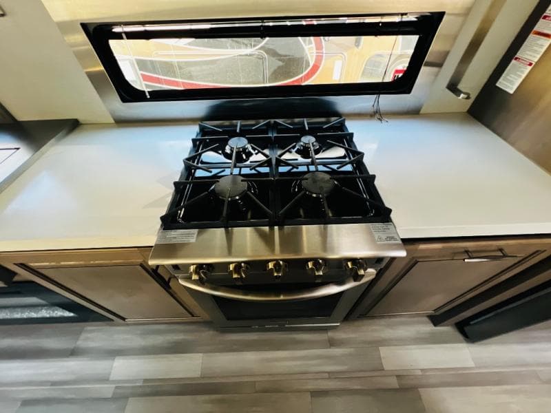 2023 Grand Design 2023 Grand Design Solitude - thumbnail 27