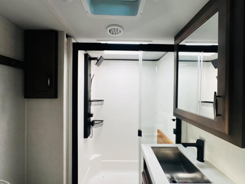 2023 Grand Design 2023 Grand Design Solitude - thumbnail 28