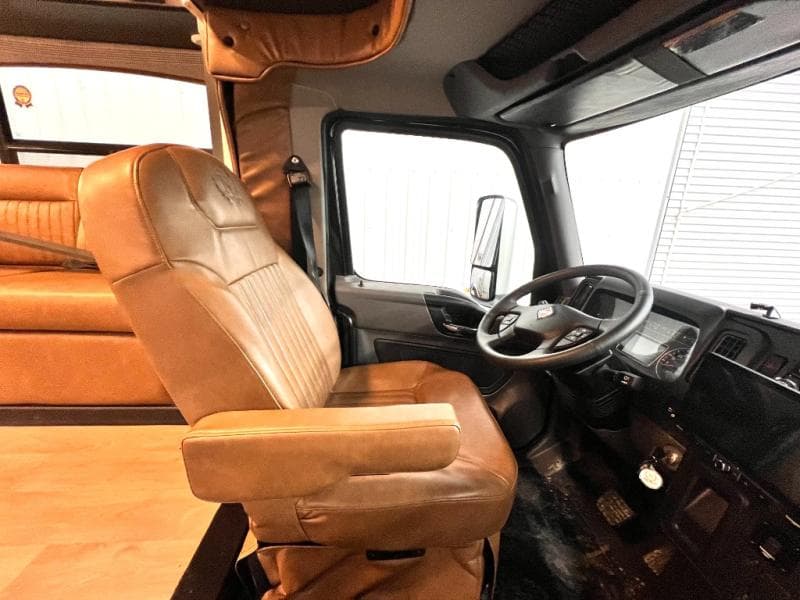 2026 NeXus RV 2026 NeXus RV Ghost - thumbnail 6