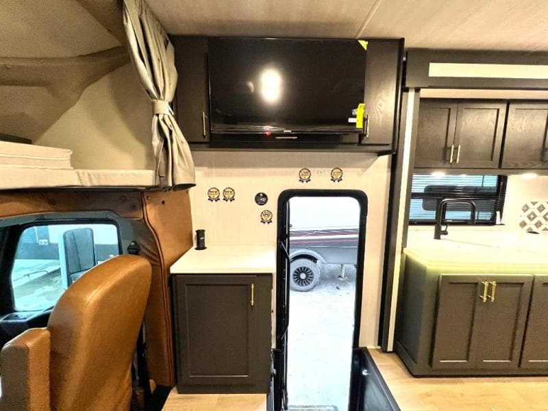 2026 NeXus RV 2026 NeXus RV Ghost - thumbnail 8