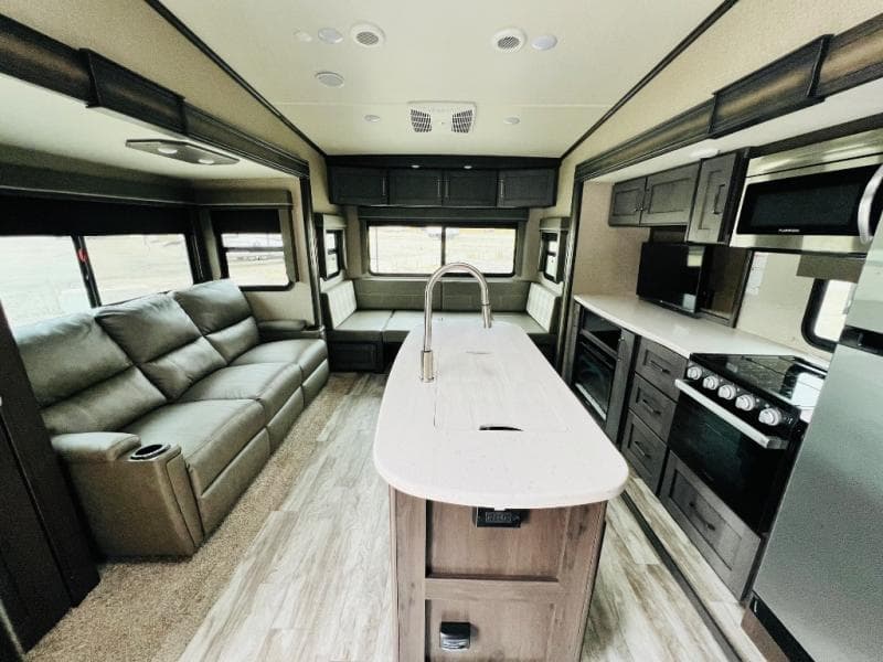 2022 Grand Design 2022 Grand Design Reflection - thumbnail 9