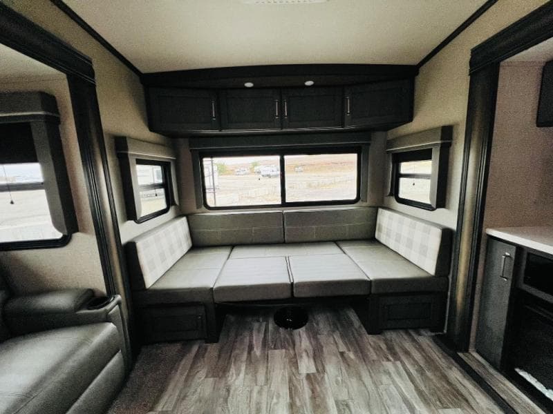 2022 Grand Design 2022 Grand Design Reflection - thumbnail 12