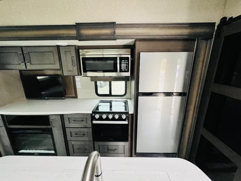 2022 Grand Design 2022 Grand Design Reflection - thumbnail 14