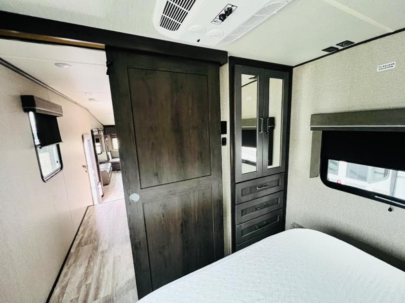 2022 Grand Design 2022 Grand Design Reflection - thumbnail 25