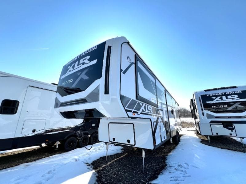 2026 Forest River 2026 Forest River Xlr Nitro Toy Hauler - thumbnail 7