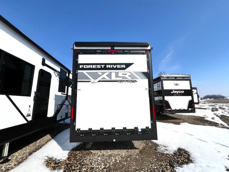 2026 Forest River 2026 Forest River Xlr Nitro Toy Hauler - thumbnail 9