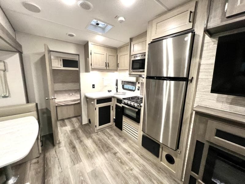 2025 Coachmen 2025 Coachmen Catalina Trail Blazer - thumbnail 20