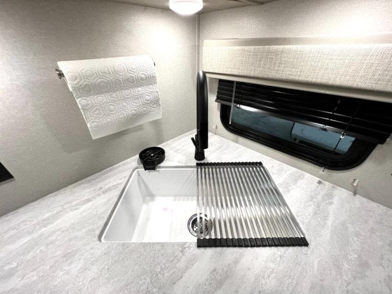 2025 Coachmen 2025 Coachmen Catalina Trail Blazer - thumbnail 23