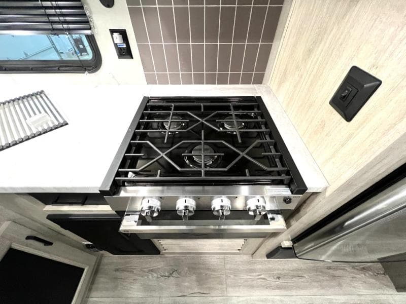 2025 Coachmen 2025 Coachmen Catalina Trail Blazer - thumbnail 26