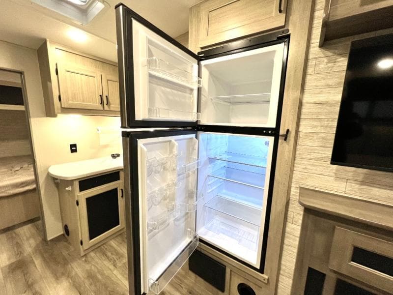 2025 Coachmen 2025 Coachmen Catalina Trail Blazer - thumbnail 29