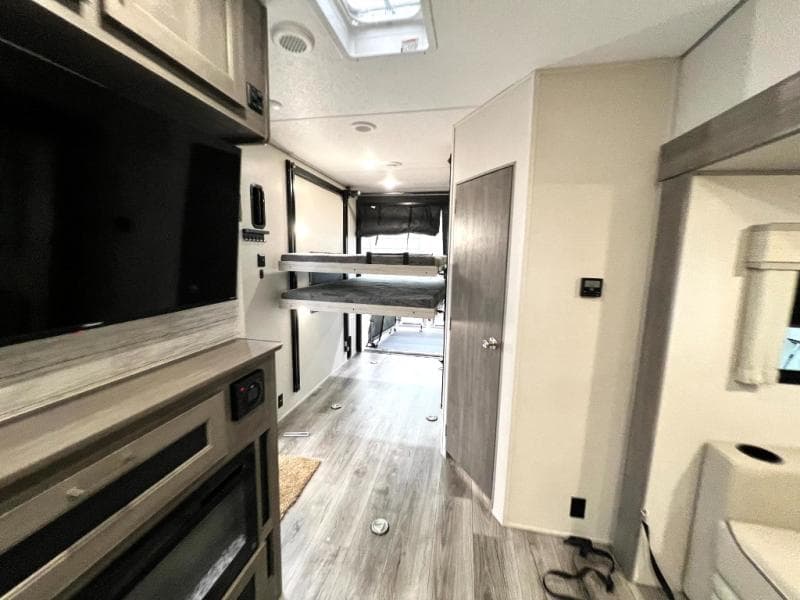 2025 Coachmen 2025 Coachmen Catalina Trail Blazer - thumbnail 38