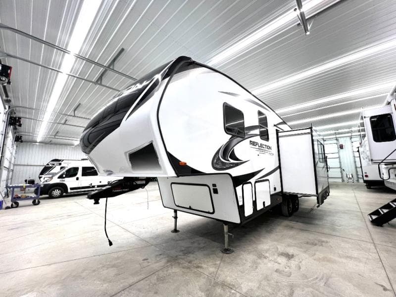 2022 Grand Design 2022 Grand Design Reflection 150 Series - thumbnail 3