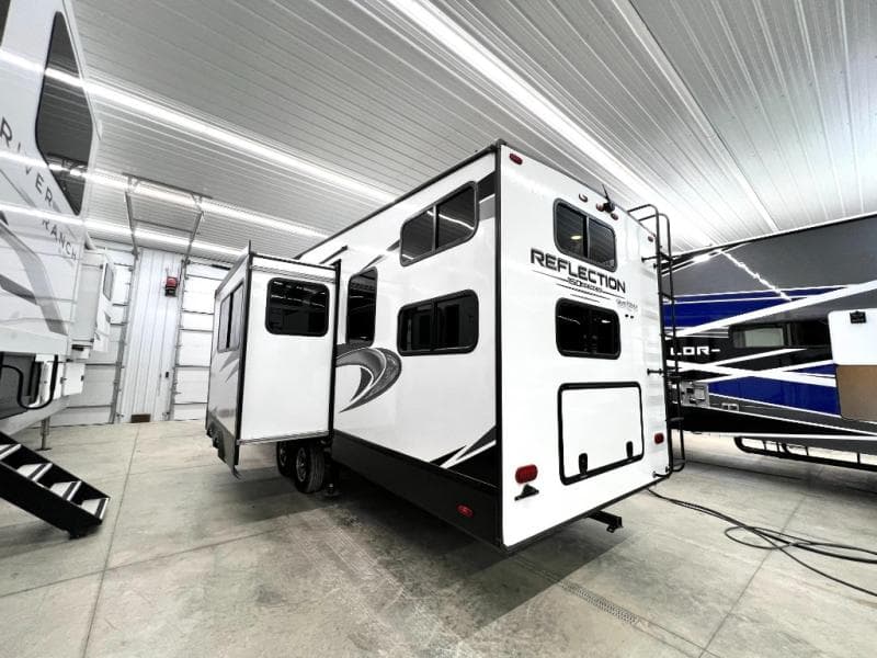 2022 Grand Design 2022 Grand Design Reflection 150 Series - thumbnail 4