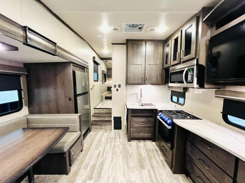 2022 Grand Design 2022 Grand Design Reflection 150 Series - thumbnail 12