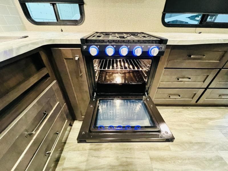 2022 Grand Design 2022 Grand Design Reflection 150 Series - thumbnail 18