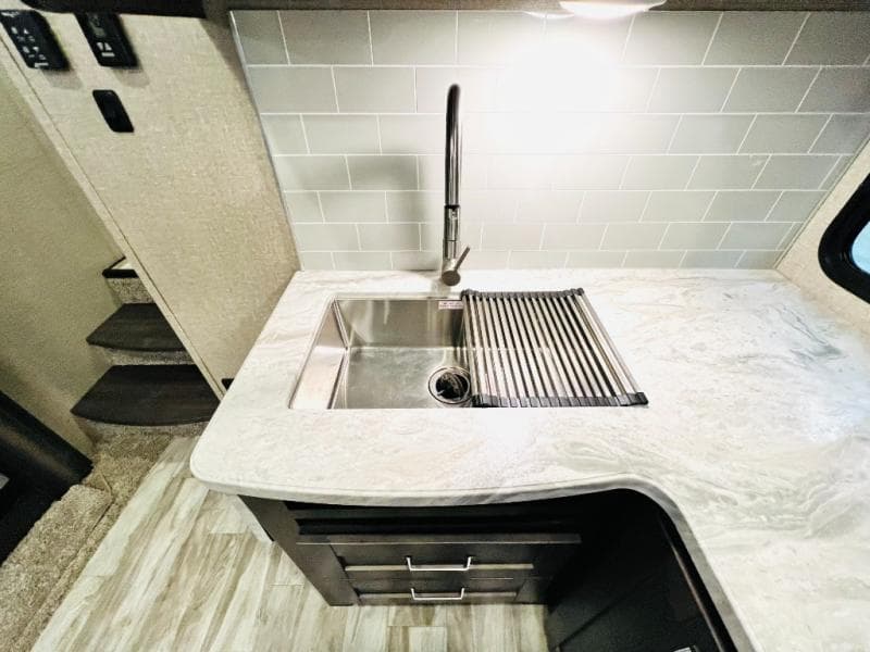 2022 Grand Design 2022 Grand Design Reflection 150 Series - thumbnail 21