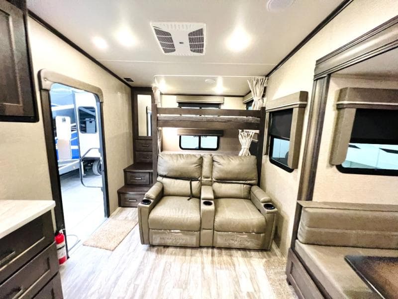 2022 Grand Design 2022 Grand Design Reflection 150 Series - thumbnail 23