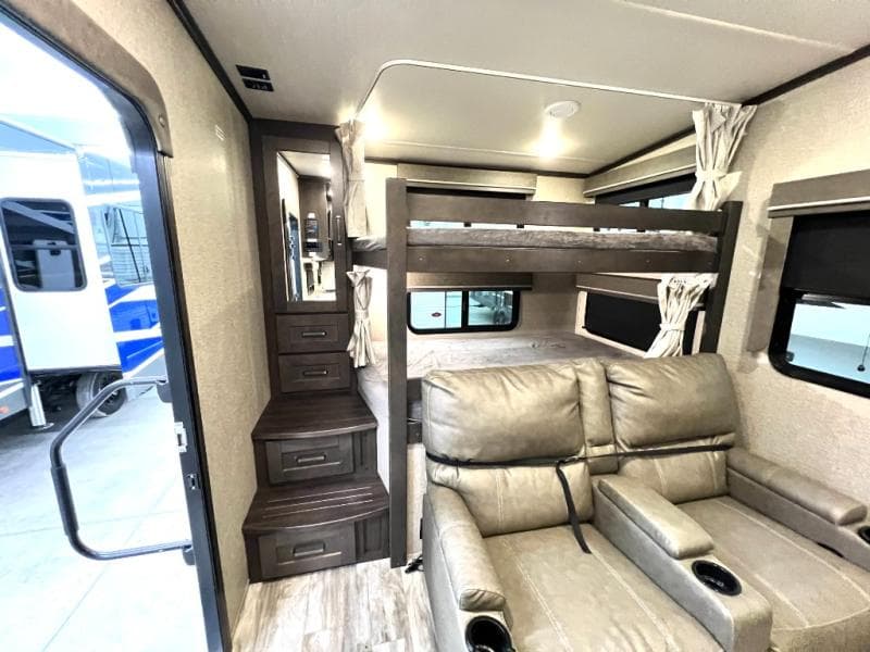 2022 Grand Design 2022 Grand Design Reflection 150 Series - thumbnail 24