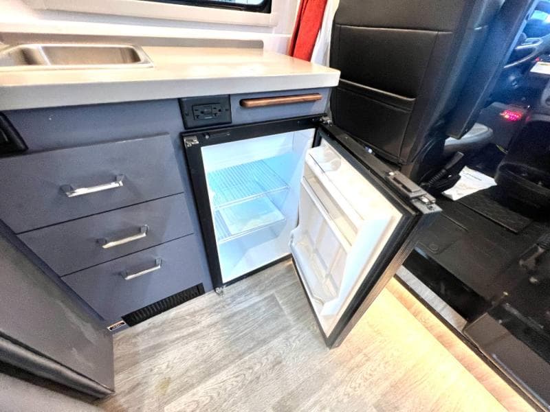 2023 Winnebago 2023 Winnebago Roamer - thumbnail 13