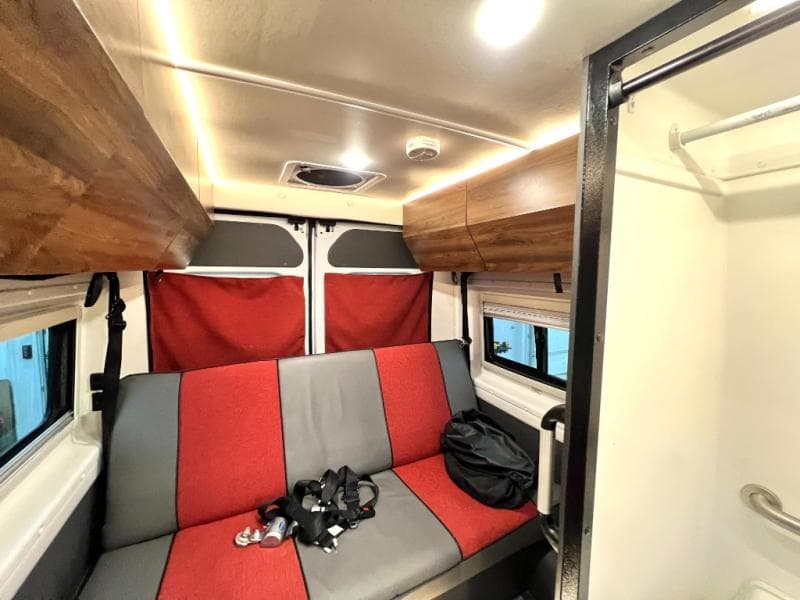 2023 Winnebago 2023 Winnebago Roamer - thumbnail 27