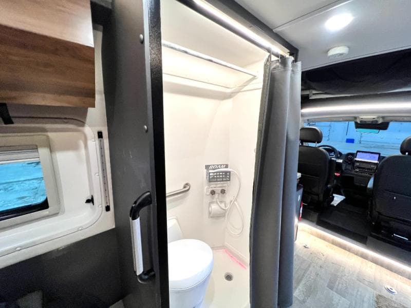 2023 Winnebago 2023 Winnebago Roamer - thumbnail 28