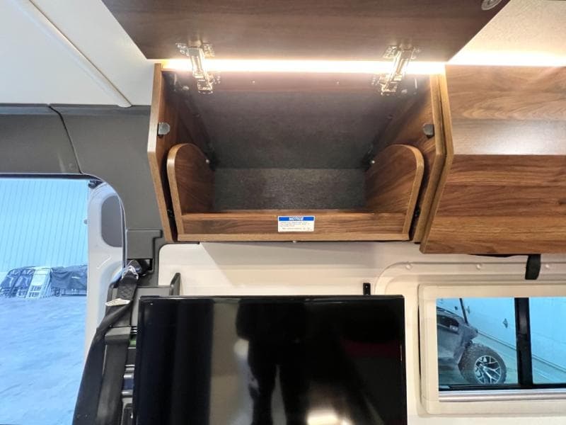 2023 Winnebago 2023 Winnebago Roamer - thumbnail 30