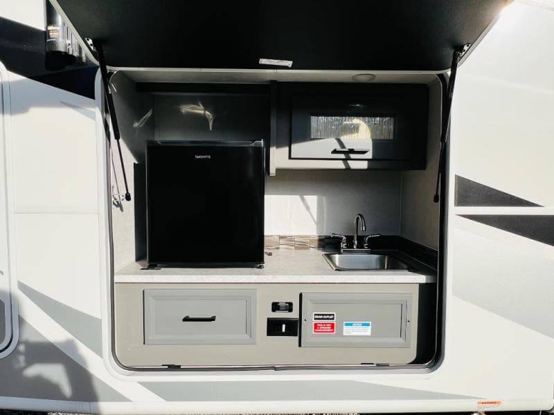 2024 Coachmen 2024 Coachmen Mirada - thumbnail 13