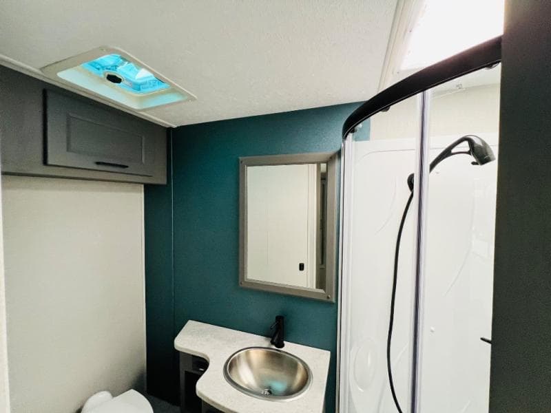 2024 Coachmen 2024 Coachmen Mirada - thumbnail 42