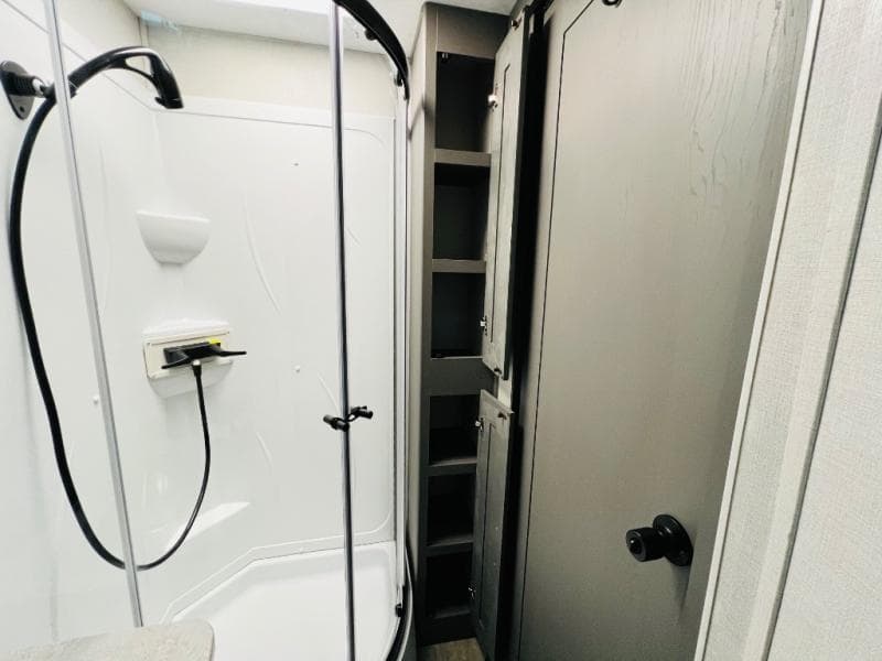 2024 Coachmen 2024 Coachmen Mirada - thumbnail 48