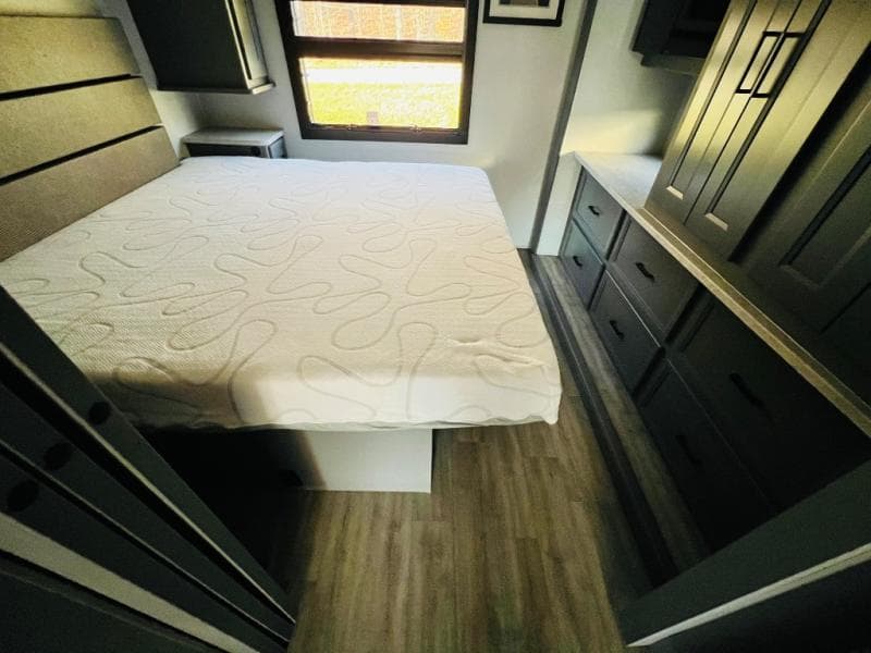 2024 Coachmen 2024 Coachmen Mirada - thumbnail 50