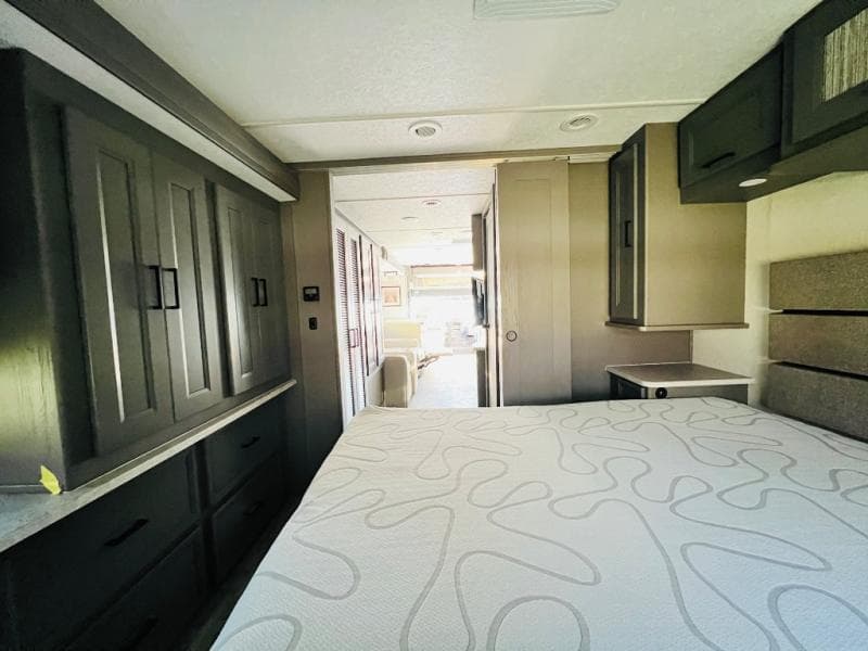 2024 Coachmen 2024 Coachmen Mirada - thumbnail 58