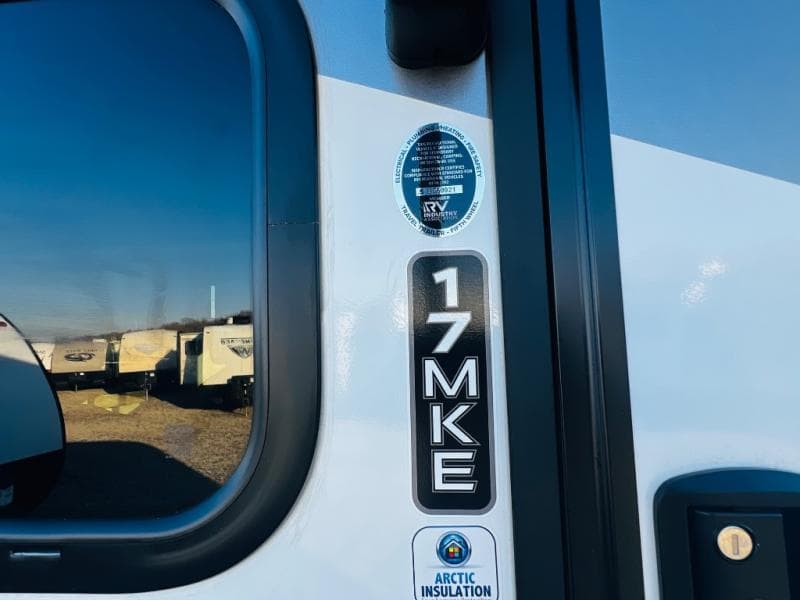 2024 Grand Design 2024 Grand Design Imagine XLS - thumbnail 8