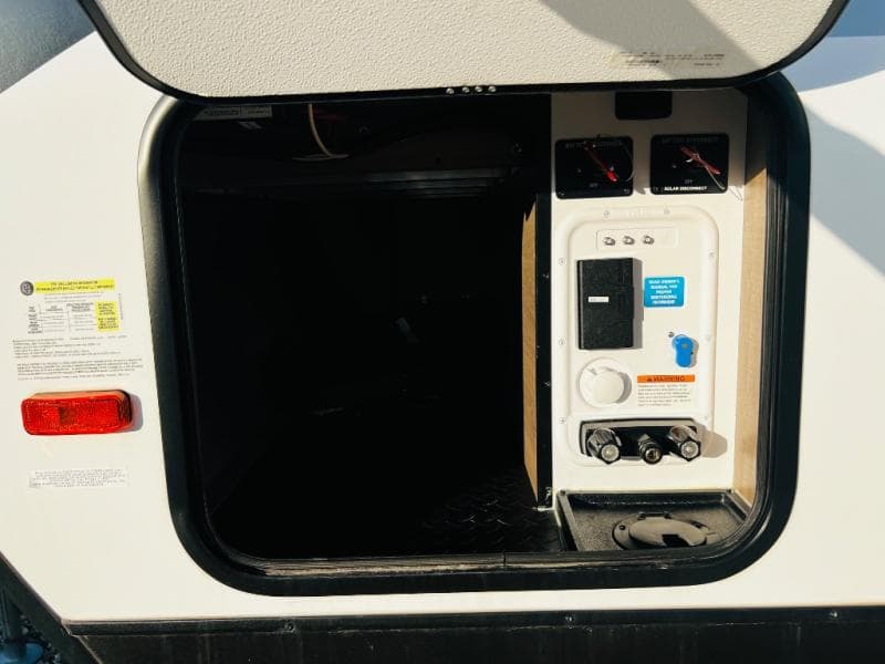 2024 Grand Design 2024 Grand Design Imagine XLS - thumbnail 11