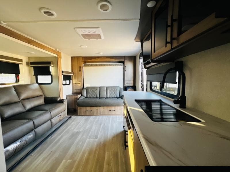 2024 Grand Design 2024 Grand Design Imagine XLS - thumbnail 23