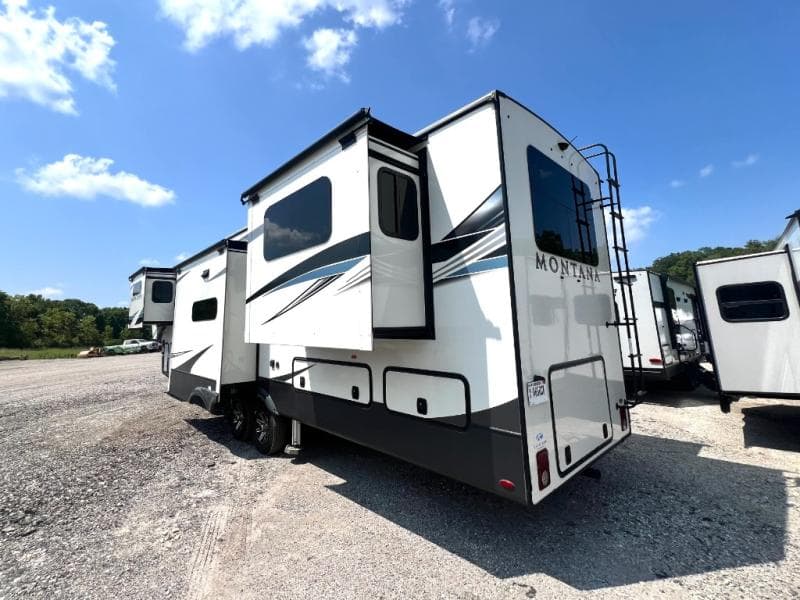 2021 Keystone 2021 Keystone Montana - thumbnail 11